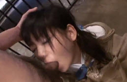 Young japanese slut fucked in the prison cell